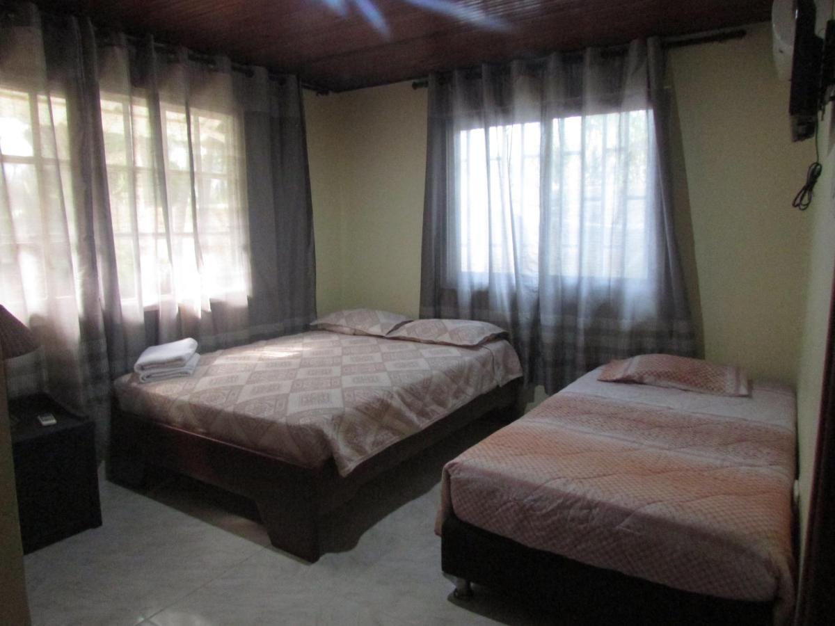 Posada Hostal Miss Marlly San Andrés Zewnętrze zdjęcie
