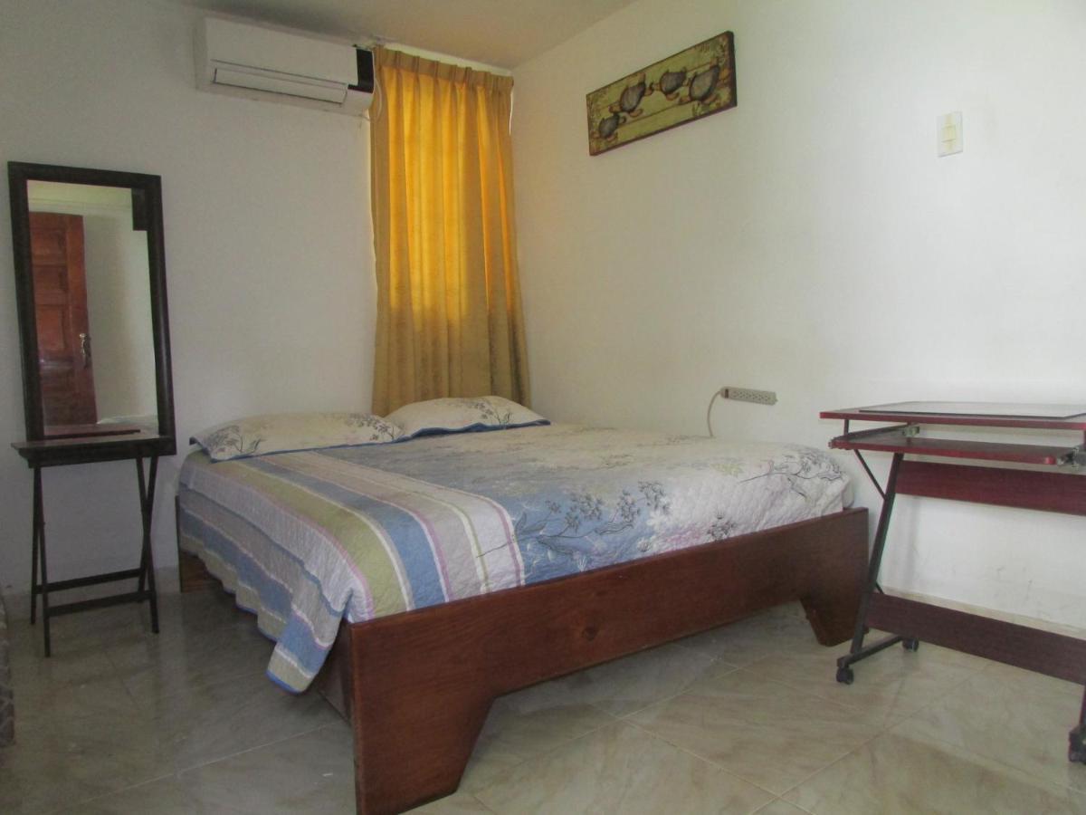 Posada Hostal Miss Marlly San Andrés Zewnętrze zdjęcie