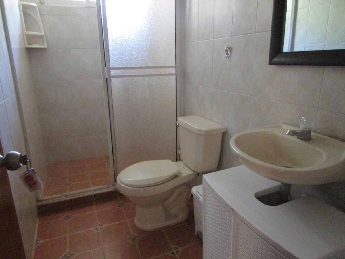 Posada Hostal Miss Marlly San Andrés Zewnętrze zdjęcie
